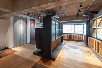 無垢フローリングをはじめ多くの木質建材を展示しています