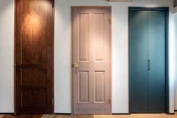 無垢フローリングをはじめ多くの木質建材を展示しています