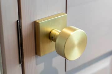 無垢フローリングをはじめ多くの木質建材を展示しています